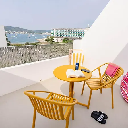 Ryans Lolas - Adults Only Hotel San Antonio (Ibiza)